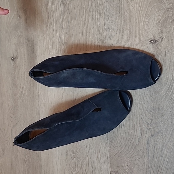 HALOGEN NAVY BLUE SUEDE KATRINA PEEP TOE BOOTIES size 8.5 - Picture 6 of 10